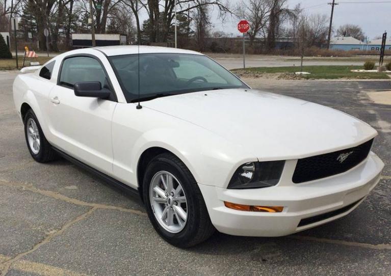 2005 Ford Mustang V6 Deluxe 2dr Fastback Stock # 4518 for sale near ...