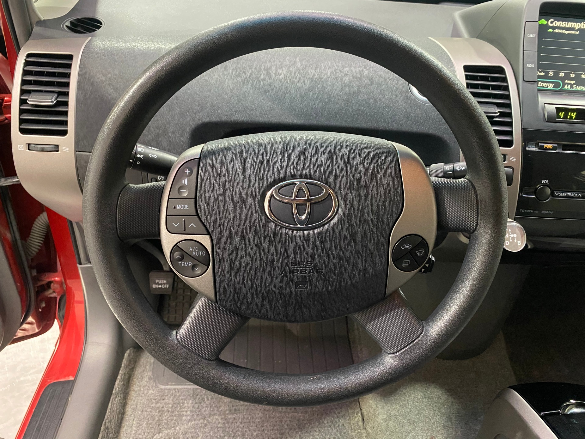 2008 prius online steering wheel size