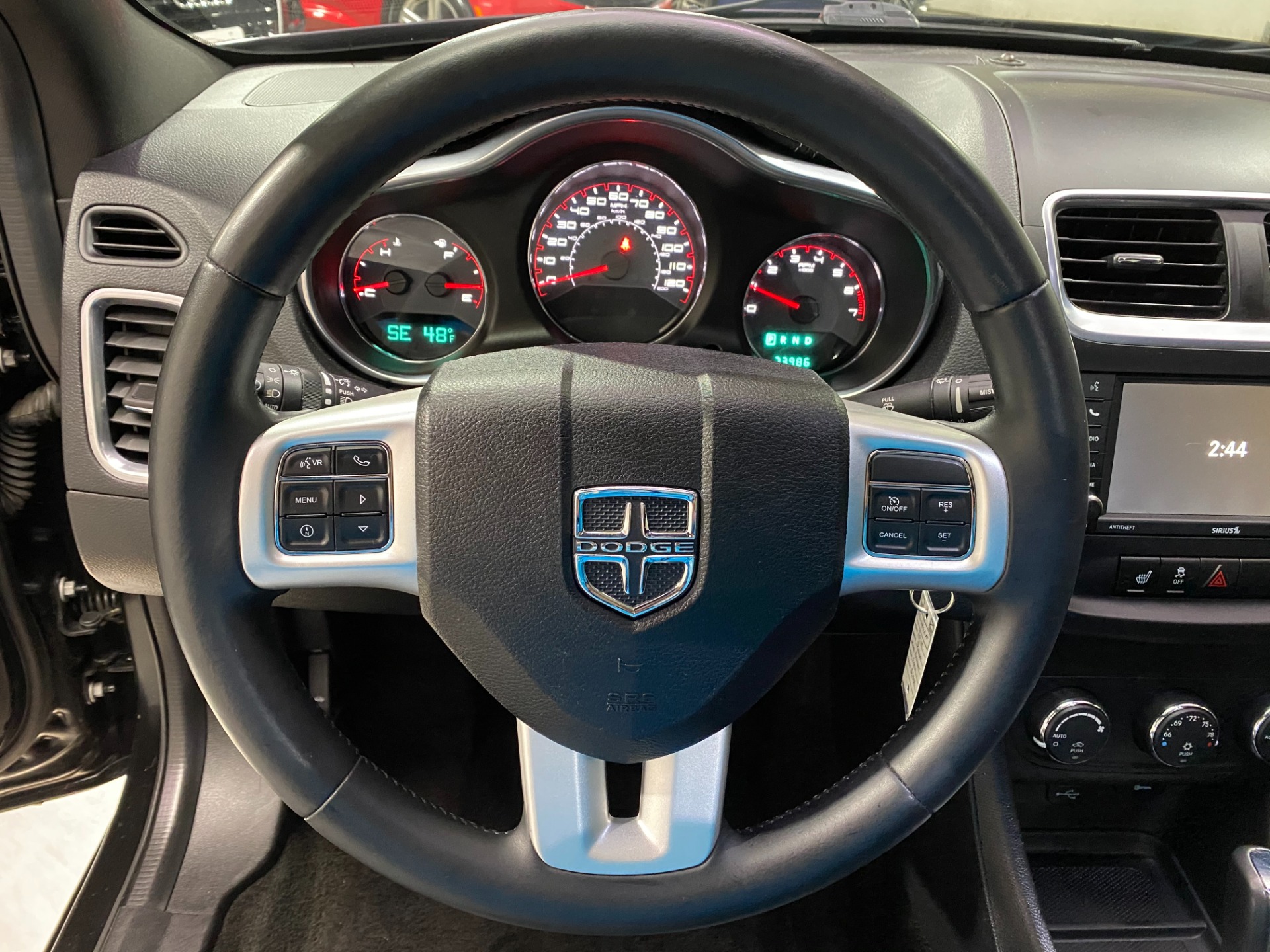 2014 dodge avenger on sale steering wheel size